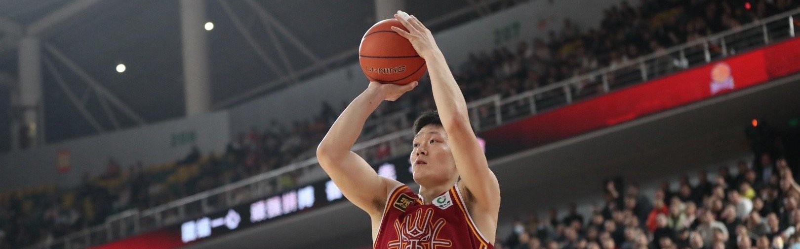 28圈网页版-官方：张宁左大腿内后部肌组织损伤并肌腱部分撕裂，预计伤停6-8周